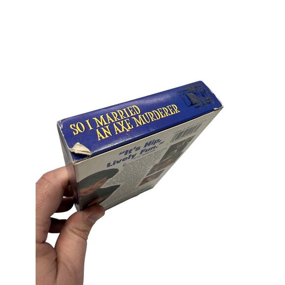 So I Married An Axe Murderer (VHS, 1993) Romantic Black Comedy Mike Myers - Picture 4 of 7